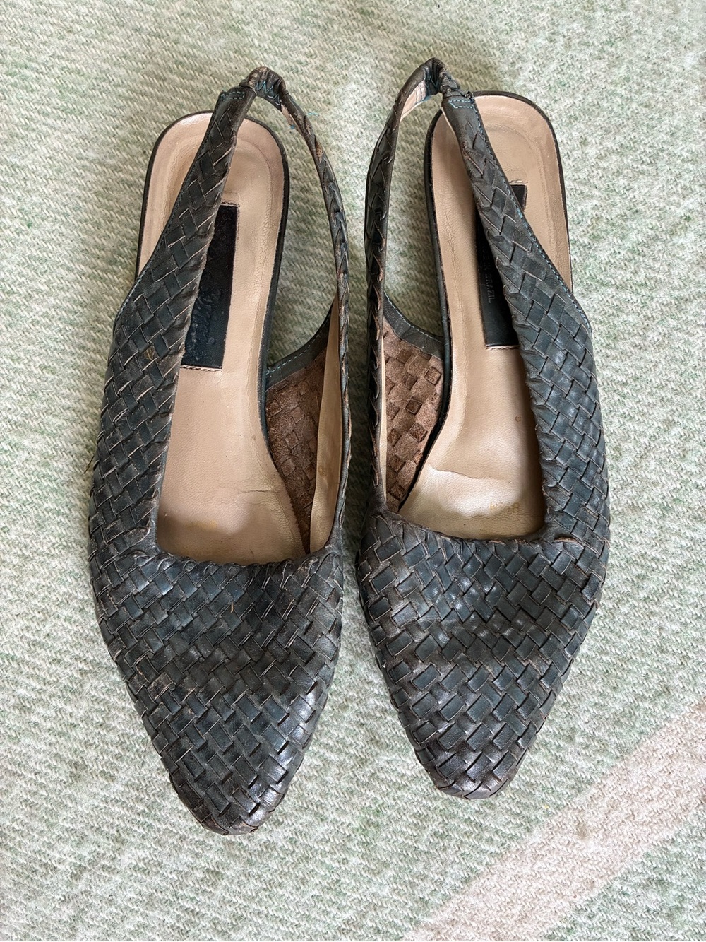 Vintage slingbacks